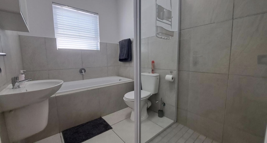  Bedroom Property for Sale in Table View Western Cape